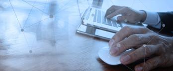 hand clicking mouse