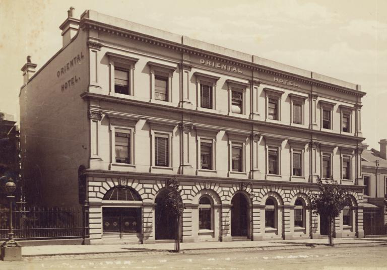a large building